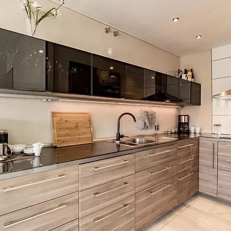 Apartment Fantastic Seaside Next To Puerto Banus And Walking Distance To The