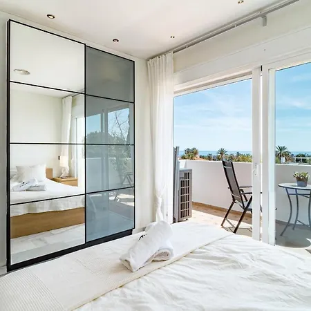 Fantastic Seaside Next To Puerto Banus And Walking Distance To The Marbella