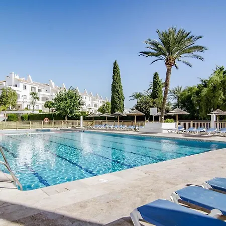 Apartment Fantastic Seaside Next To Puerto Banus And Walking Distance To The *